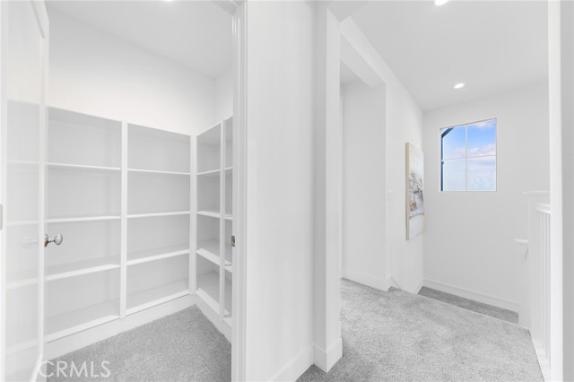 118 sunnybank Boulevard, Irvine CA: https://media.crmls.org/medias/1894661b-70db-4e0f-822e-6841951fd2f8.jpg
