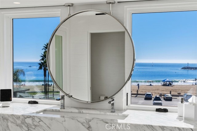 Detail Gallery Image 24 of 47 For 3130 Breakers, Corona Del Mar,  CA 92625 - 3 Beds | 2/1 Baths