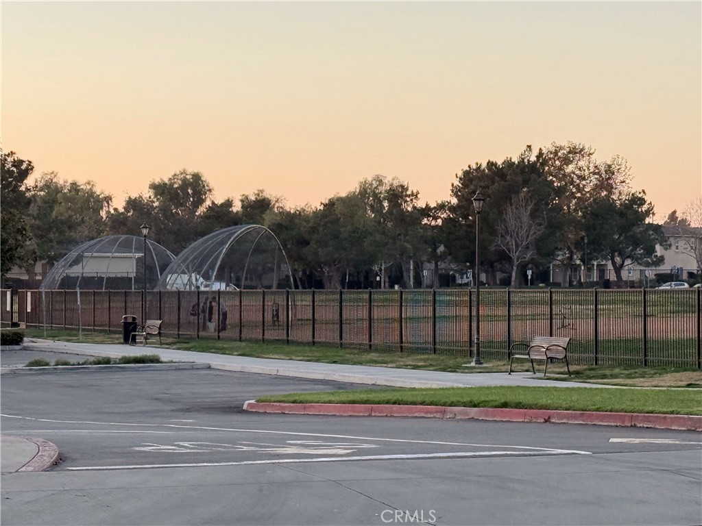 https://media.crmls.org/medias/1895bbe4-68e1-478a-b673-66be2a2ce6d7.jpg?preset=X-Large