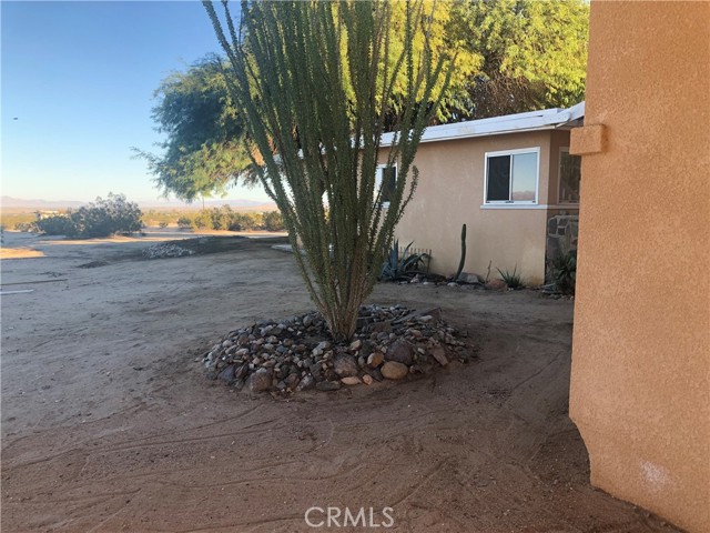 69761 Sunny Sands Drive, 29 Palms, California 92277, 3 Bedrooms Bedrooms, ,1 BathroomBathrooms,Single Family Residence,For Sale,Sunny Sands,JT23187633