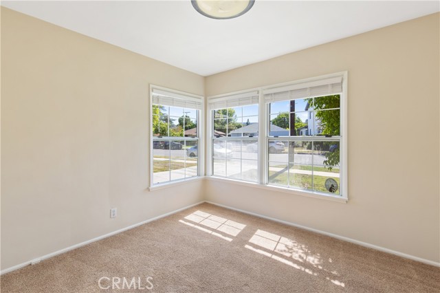 Detail Gallery Image 15 of 25 For 18641 Linnet St, Tarzana,  CA 91356 - 2 Beds | 2 Baths