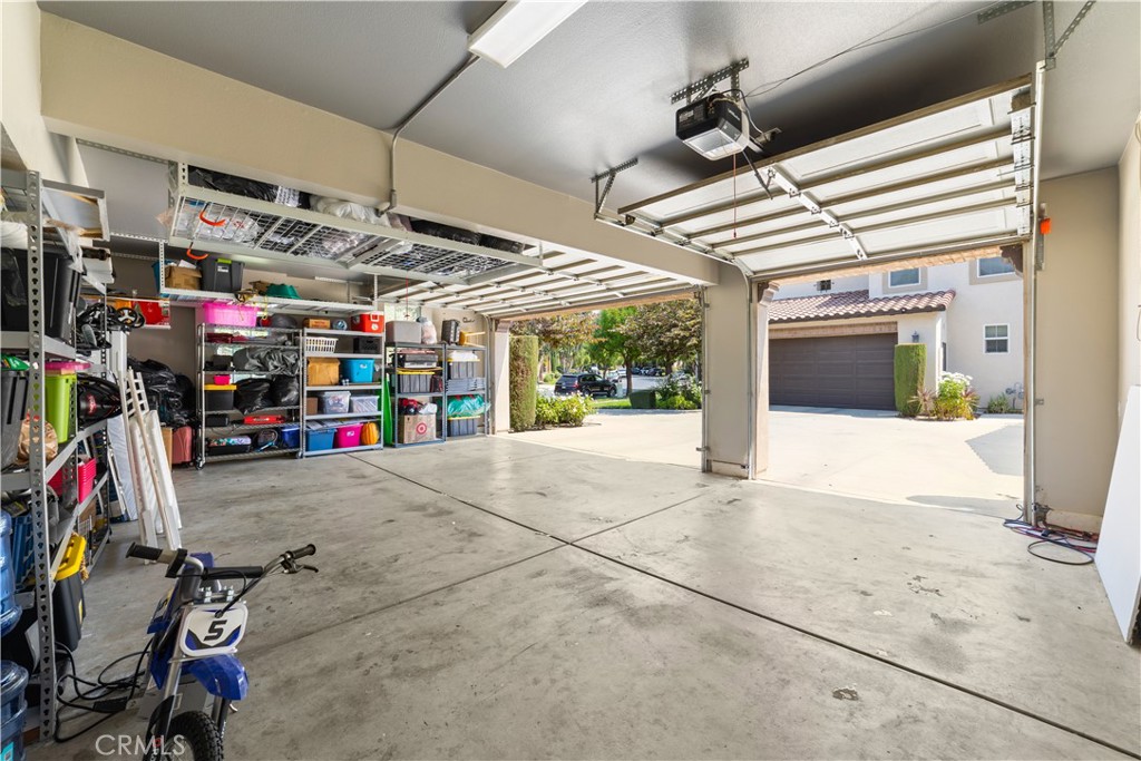 MLS #OC25181828 img 24