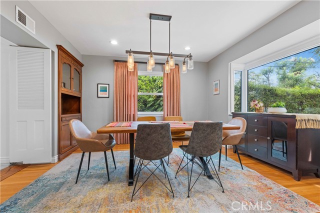 13405 Tiara Street, Valley Glen CA: https://media.crmls.org/medias/1896dde4-a84e-4c70-b757-b287346aa76c.jpg