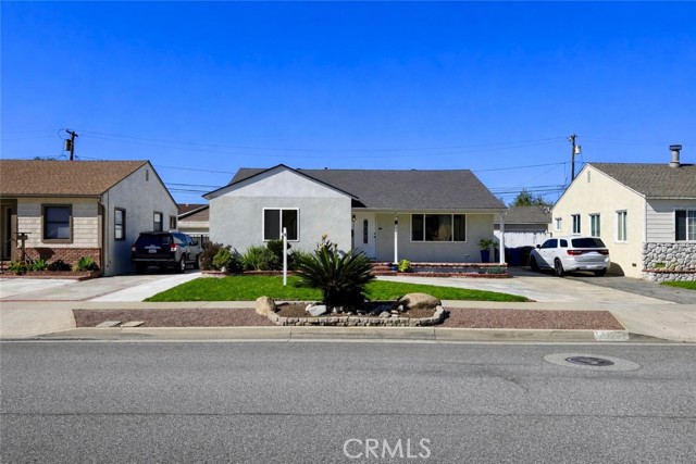 Front Image Thumbnail for CRDW26035345