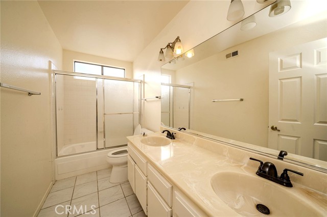 Detail Gallery Image 19 of 28 For 2100 Winterwood, Fullerton,  CA 92833 - 4 Beds | 3 Baths