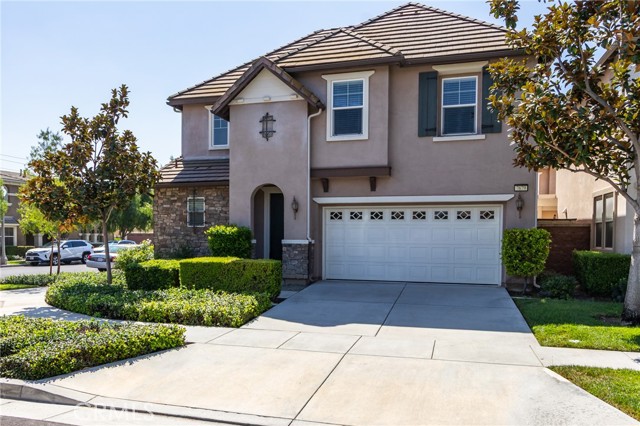 Detail Gallery Image 3 of 74 For 7679 Daphne, Chino,  CA 91708 - 3 Beds | 2/1 Baths