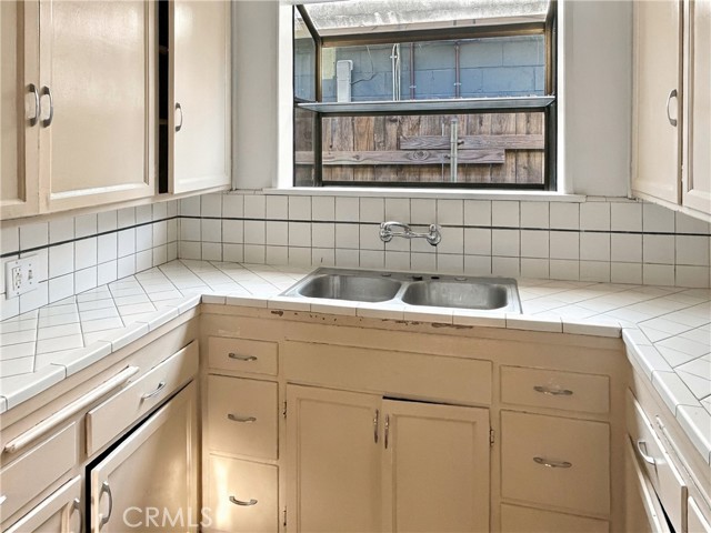 2913 West Chandler Boulevard photo 10