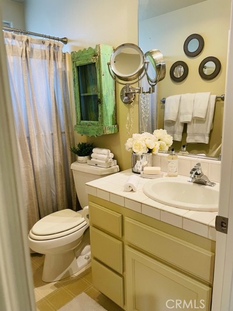 Detail Gallery Image 12 of 17 For 710 1/2 Marigold Ave, Corona Del Mar,  CA 92625 - 2 Beds | 1 Baths