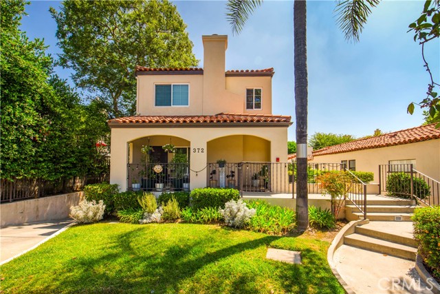 Detail Gallery Image 2 of 28 For 372 S Marengo Ave #108,  Pasadena,  CA 91101 - 3 Beds | 3 Baths