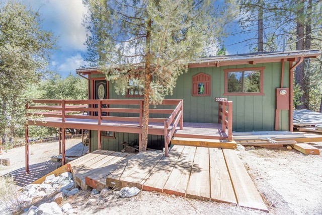 15529 San Moritz Drive, Pine Mountain Club CA: https://media.crmls.org/medias/189a323b-15c1-4eef-9677-2d62b12347ac.jpg