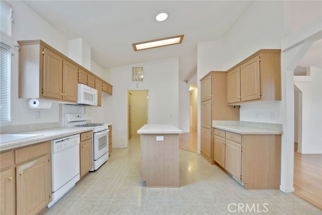 10961 Desert Lawn Drive, Calimesa CA: https://media.crmls.org/medias/189aebe5-a9bd-4645-94e9-ce6a60e692ec.jpg
