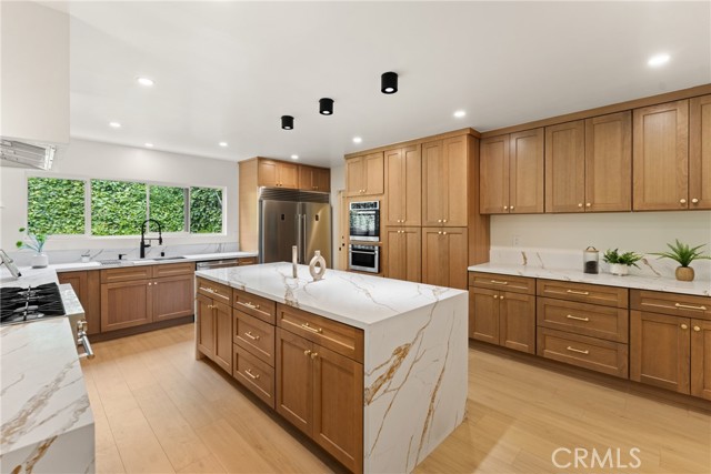 20217 Wells Drive, Woodland Hills CA: https://media.crmls.org/medias/189b3c12-ca2d-4804-84ac-279945d2b81e.jpg