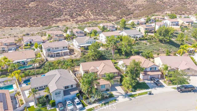 Detail Gallery Image 17 of 32 For 31927 Manzanita Ln, Lake Elsinore,  CA 92532 - 6 Beds | 3 Baths
