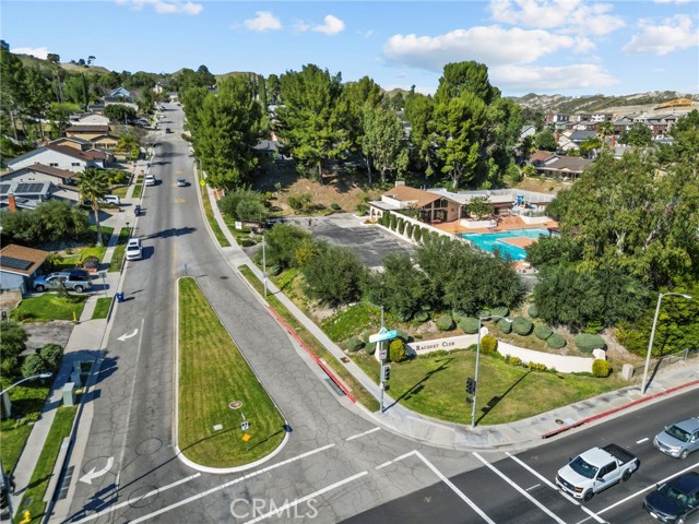 Detail Gallery Image 44 of 44 For 16503 Fairglade, Canyon Country,  CA 91387 - 4 Beds | 3 Baths