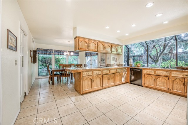 Detail Gallery Image 25 of 60 For 2727 Bluff Ave #117,  Fresno,  CA 93711 - 4 Beds | 2/1 Baths