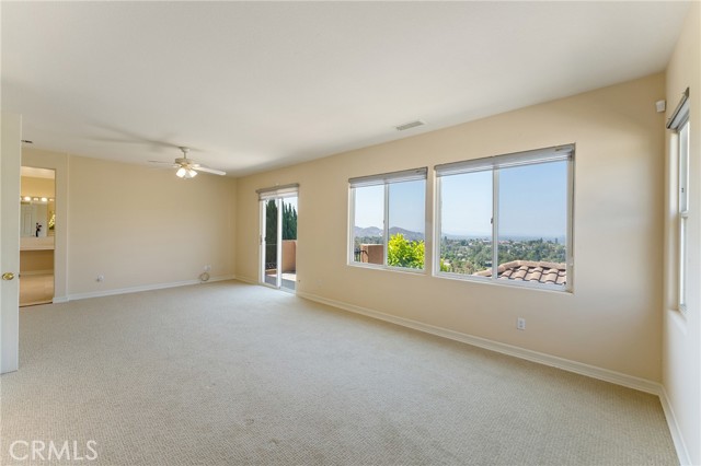 2528 N San Miguel Drive, Orange CA: https://media.crmls.org/medias/189cbef4-0ed0-4a7b-83a4-9a7246cea41c.jpg