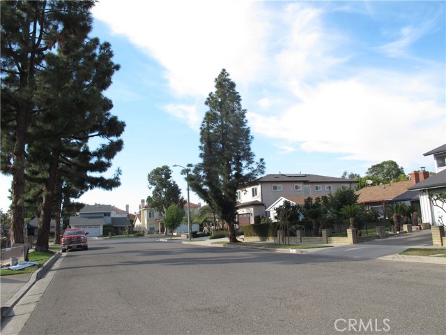 Detail Gallery Image 28 of 29 For 13058 Droxford St, Cerritos,  CA 90703 - 4 Beds | 2 Baths