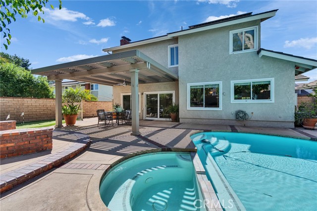 4 E Trenton, Irvine CA: https://media.crmls.org/medias/189ea2c0-6671-401e-bcd2-43421f87c64d.jpg