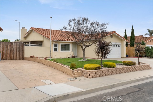 445 El Nido Court, Santa Maria CA: https://media.crmls.org/medias/189f38ad-f5f7-4593-90cf-40fe0e90a096.jpg
