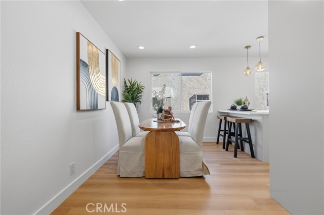 Detail Gallery Image 6 of 42 For 9502 via Salerno, Burbank,  CA 91504 - 2 Beds | 3 Baths