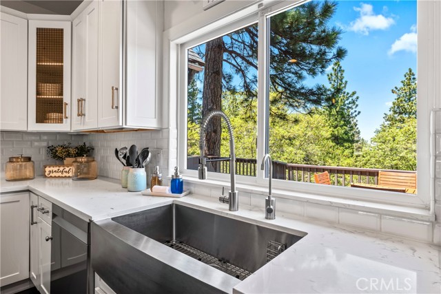 Detail Gallery Image 15 of 63 For 279 Fairway Dr, Lake Arrowhead,  CA 92352 - 6 Beds | 4/1 Baths