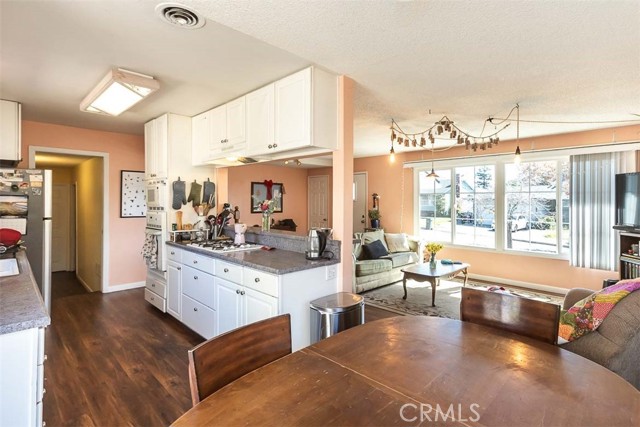 Detail Gallery Image 14 of 50 For 512 Dartmouth, San Luis Obispo,  CA 93405 - 4 Beds | 3 Baths