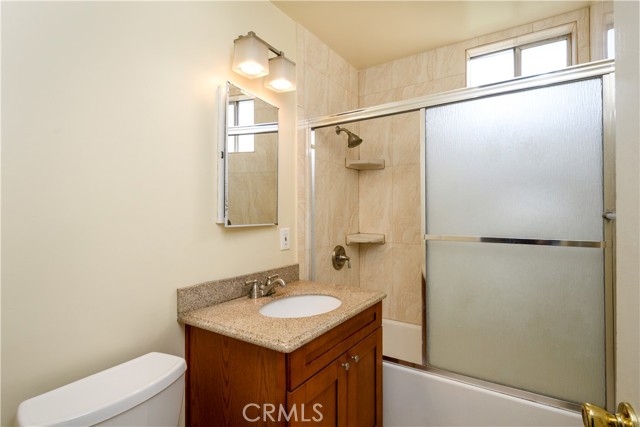 Detail Gallery Image 12 of 14 For 413 Brady Ave, Montebello,  CA 90640 - 2 Beds | 2 Baths