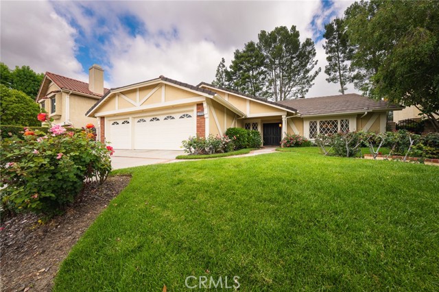 Detail Gallery Image 4 of 46 For 18337 Chatham Ln, Porter Ranch,  CA 91326 - 4 Beds | 2/1 Baths