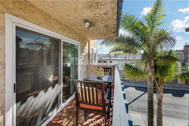 77 15th Street, Hermosa Beach, California 90254, 1 Bedroom Bedrooms, ,1 BathroomBathrooms,Residential,Sold,15th,SB17017771