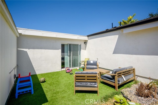 Detail Gallery Image 40 of 42 For 8034 Van Noord Ave, North Hollywood,  CA 91605 - 6 Beds | 4 Baths