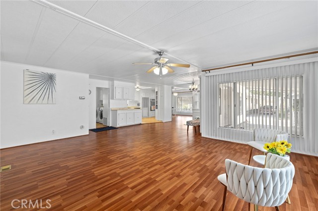 1919 W Coronet Avenue, Anaheim CA: https://media.crmls.org/medias/18a1d742-837e-4210-a9d8-553c4cbf1f0c.jpg