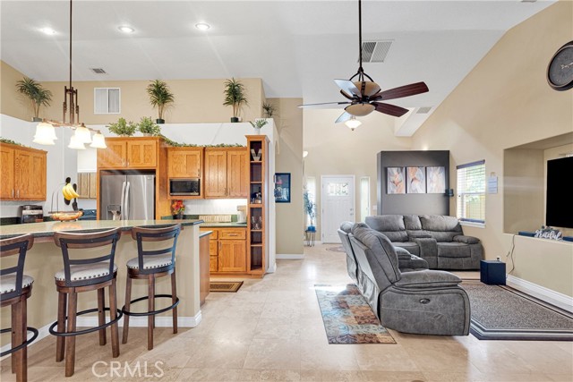 Detail Gallery Image 12 of 50 For 26534 Topsail Ln, Helendale,  CA 92342 - 3 Beds | 2 Baths