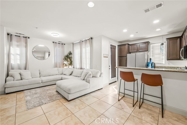 Detail Gallery Image 2 of 47 For 31210 Strawberry Tree, Temecula,  CA 92592 - 3 Beds | 2/1 Baths