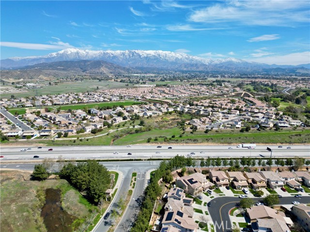 37089 Meadow Brook Way, Beaumont CA: https://media.crmls.org/medias/18a4106e-b7b6-4592-81af-9006072990ec.jpg
