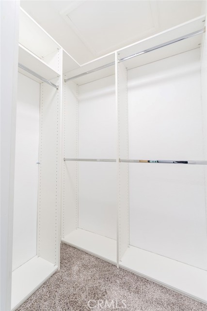 26129 Mcbean Pkwy, Valencia CA: https://media.crmls.org/medias/18a42f89-a6b1-482f-8887-1a08fd03e53e.jpg