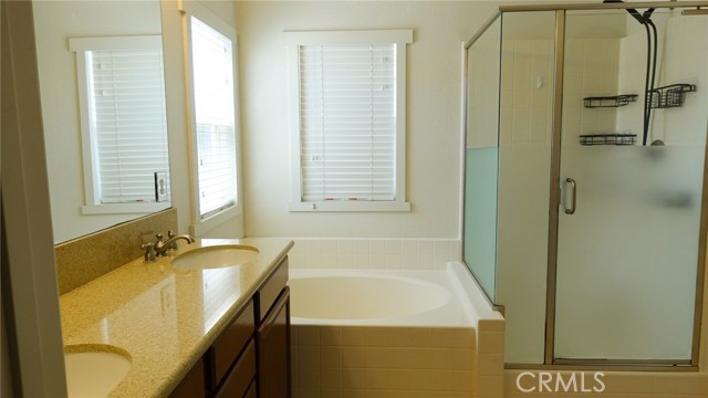 33953 Lily Road, Yucaipa CA: https://media.crmls.org/medias/18a518fd-ca22-4563-a387-da3adf333752.jpg