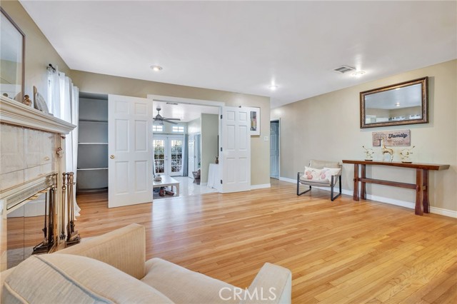 Detail Gallery Image 14 of 51 For 8819 Glider, Los Angeles,  CA 90045 - 3 Beds | 2 Baths