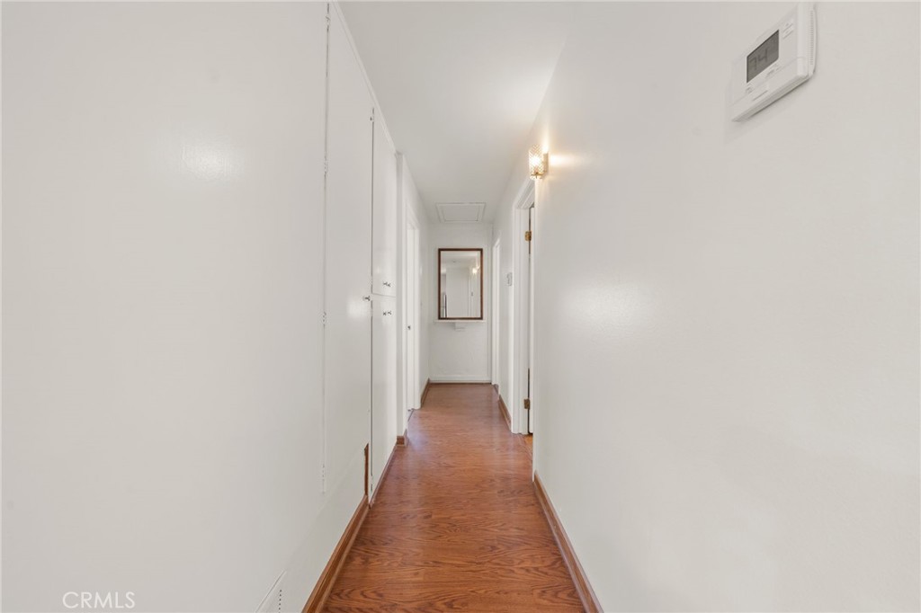 https://media.crmls.org/medias/18a65be8-4bc0-4652-900a-6fcb67346eb5.jpg?preset=X-Large