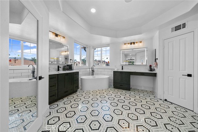 Detail Gallery Image 7 of 16 For 16270 Van Gogh Ct, Chino Hills,  CA 91709 - 4 Beds | 3 Baths