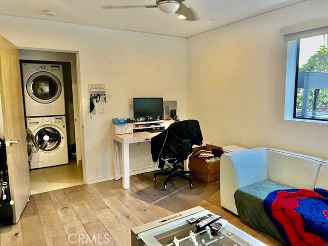 Image 11 of 26 For 121 Walnut Avenue