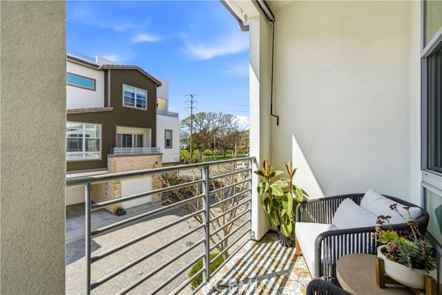 Detail Gallery Image 13 of 39 For 2112 Tidewater Cir, Costa Mesa,  CA 92627 - 3 Beds | 3 Baths