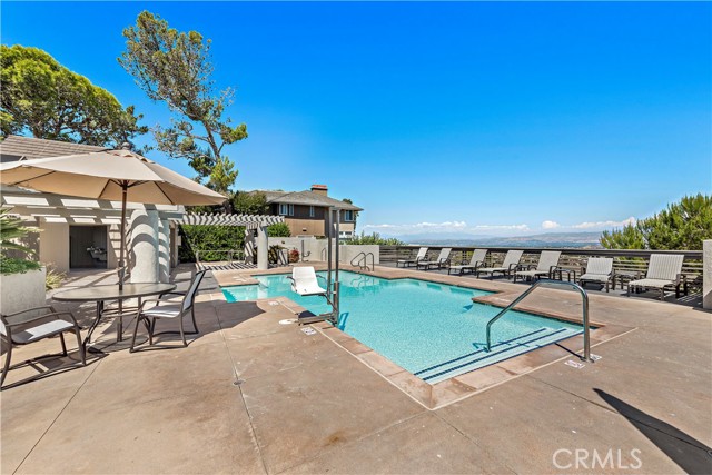One of the 4 pools/spas located in the Harbor Ridge Community.