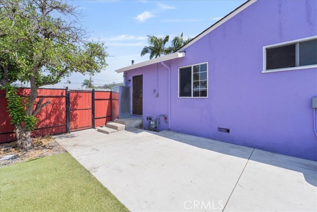 665 Larimore, La Puente CA: https://media.crmls.org/medias/18a7fb3d-1898-4609-8e55-059c0eef2f7e.jpg