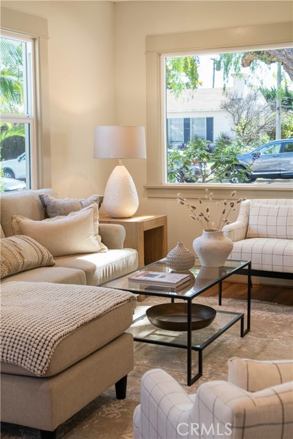 Detail Gallery Image 25 of 27 For 4245 E 6th, Long Beach,  CA 90814 - 2 Beds | 1 Baths