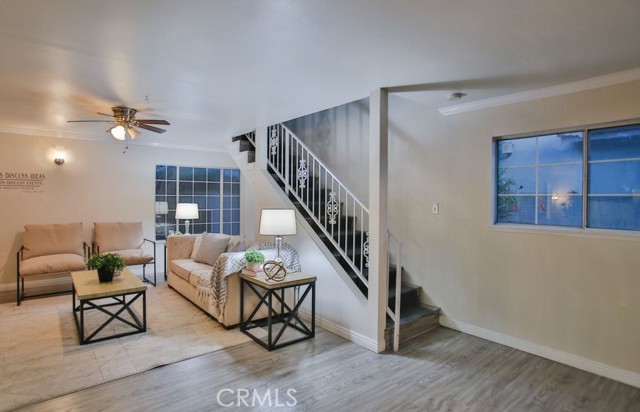 Detail Gallery Image 3 of 19 For 17252 Apel Ln, Huntington Beach,  CA 92649 - 6 Beds | 3 Baths