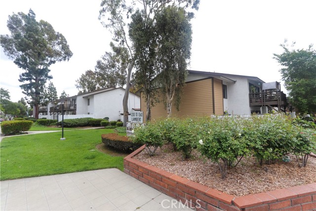 1310 W Lambert Road, La Habra CA: https://media.crmls.org/medias/18a9dd23-2a8e-4a63-be8e-5dcb727775d0.jpg