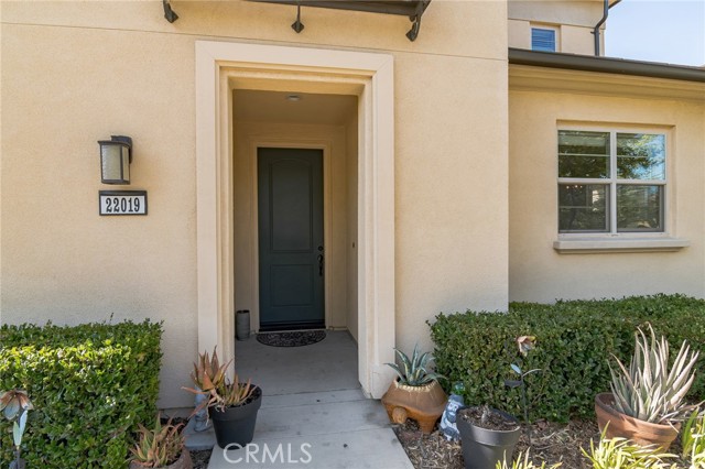 Front door enclave welcomes you and your guests home.