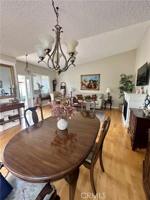 13040 Del Monte Drive, Seal Beach CA: https://media.crmls.org/medias/18aa3027-dc2f-4a6c-b190-ebed5d146c9f.jpg