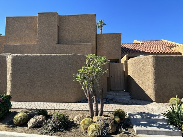 49073 Mariposa, Palm Desert, CA 92260