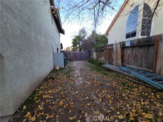 Detail Gallery Image 16 of 50 For 1160 Garnet, Palmdale,  CA 93550 - 4 Beds | 3 Baths